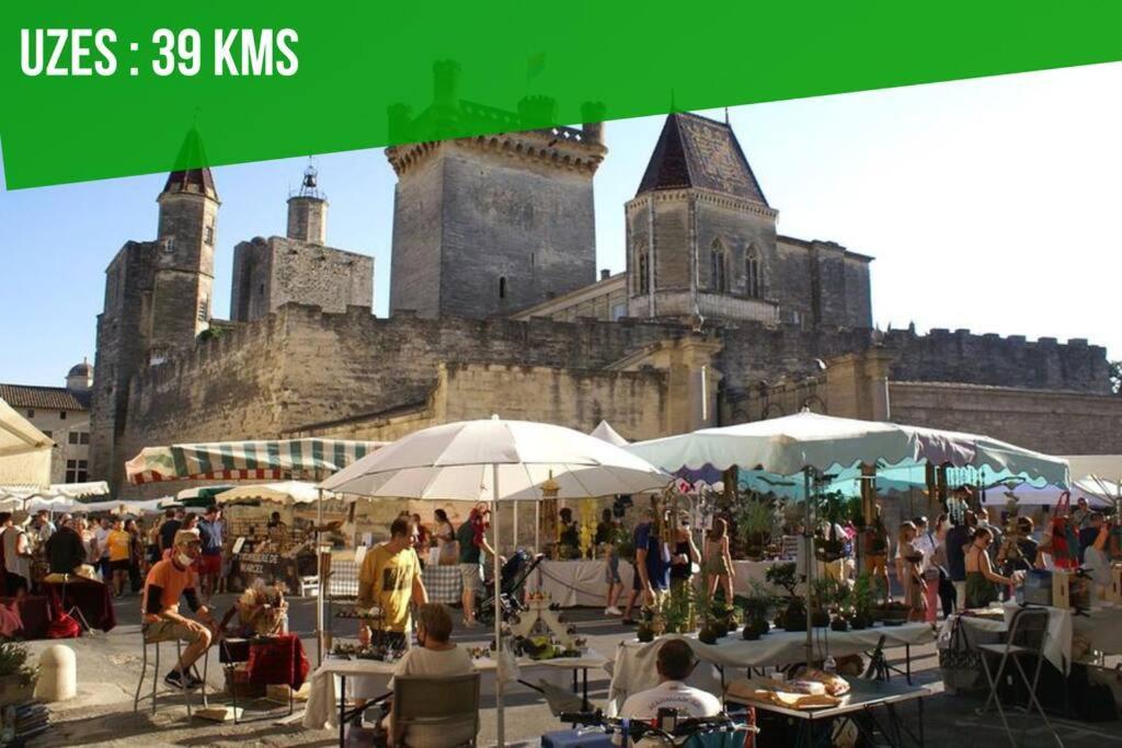 아비뇽 La Loge De L'Horloge - 1 Min Palais Des Papes - Ac Clim - Wifi - Hypercentre - Vue Sur Le Carrousel 아파트 외부 사진